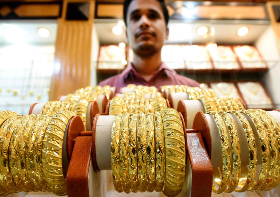 Золото кому носить. Дубайское золото. Исламское золото. Золото в Исламе. Арабское золото.