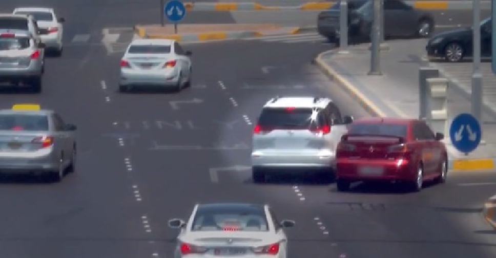 UAE: Penalty, black points for sudden swerving on road