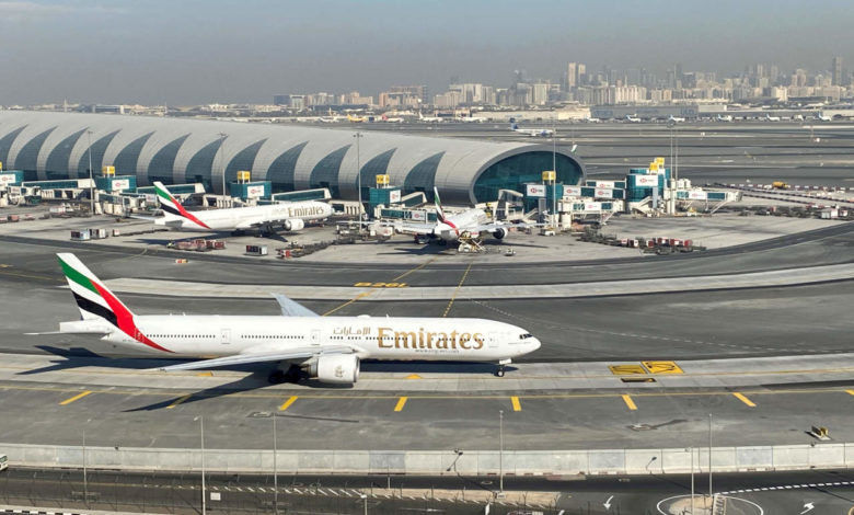 airplanes in Dubai International Airport