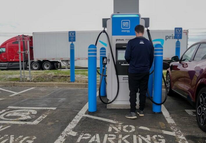 $7.5 Billion Investments for Electric Vehicles Has – In Two Years – Produced Just 7 Charging Stations